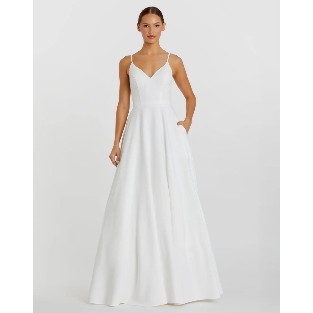 IEENA for Mac Duggal A-Line V-Neck Ball Gown 4 White Bridal‎ Wedding Minimalist